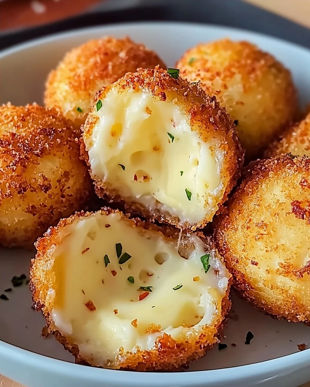 Luftgebratene Babybel-Käse: Knusprig und Köstlich